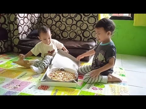 Learning Arabic Numbers (Hijaiyah) - Triple Dee belajar angka Arab melalui pizza dan benda lainnya