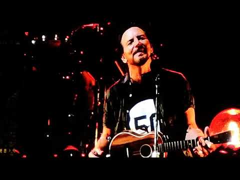 Pearl Jam - Sleeping By Myself (Roma, Stadio Olimpico, 26/6/2018)