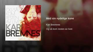 Med sin nydelige kone