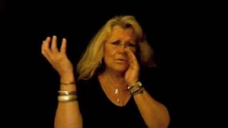 SHUT UP AND KISS ME BY MARY CHAPIN CARPENTER (SIGN LANGUAGE)