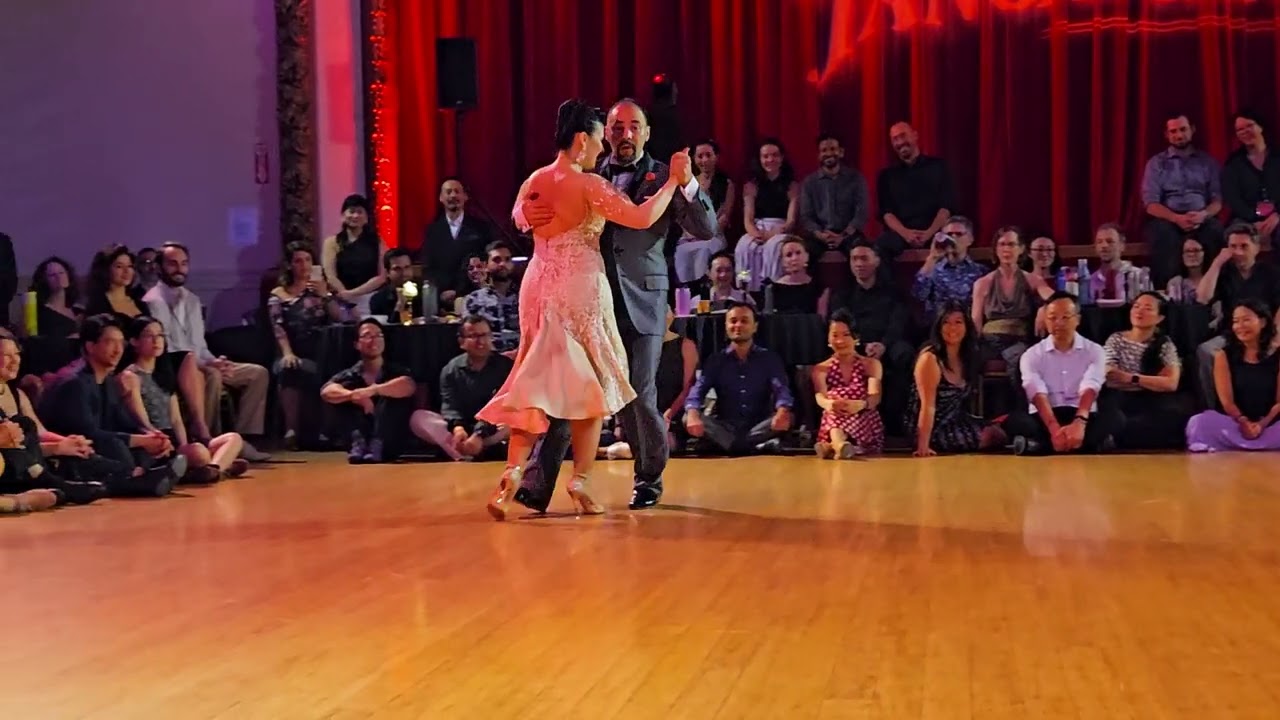 Video thumbnail for Cristina Sosa & Daniel Nacucchio at Tangamente (2 of 4)
