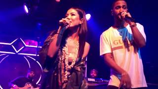 Jhene Aiko and Big Sean live in Honolulu,Hawai'i