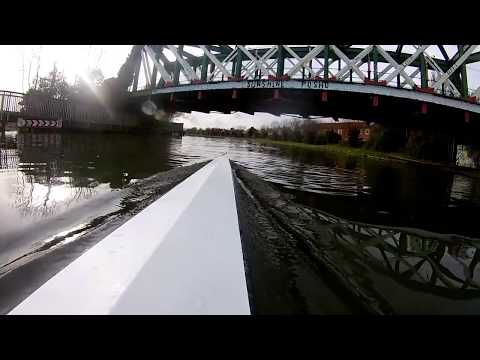 download lagu mp3 mp4 Cambridge Head, download lagu Cambridge Head gratis, unduh video klip Cambridge Head