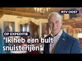 Boer Herman runt een gigantisch Oranjemuseum naast zijn boerderij | RTV Oost