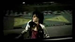 Innocence-Avril lavigne official music video
