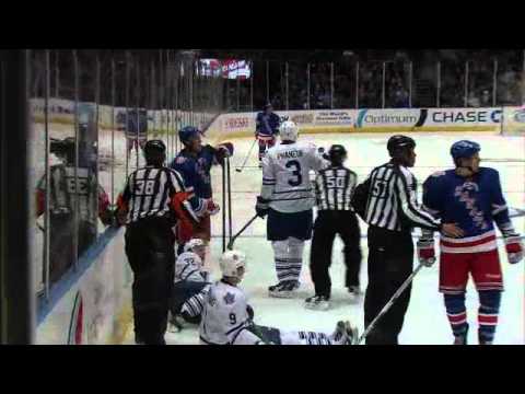 Sean Avery Slashes Mike Komisarek