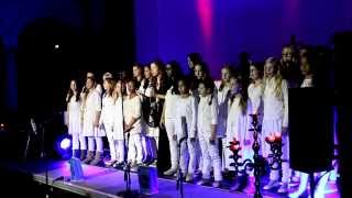 Vicky Leandros feat. KIDS ON STAGE - Stille Nacht