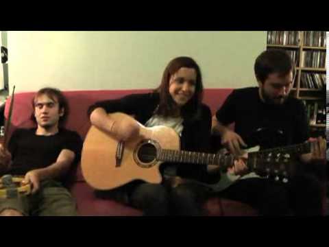 Laura Stevenson & the Cans - "Amphibian"