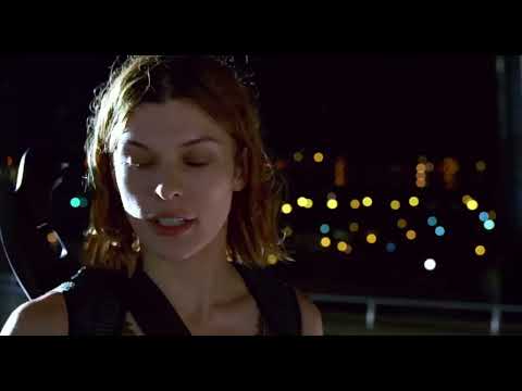 Resident Evil: Apocalypse 2004 official trailer frame — Alice faces Raccoon City’s collapse