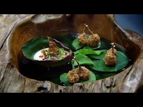 Heston's Tudor Frog Blancmange