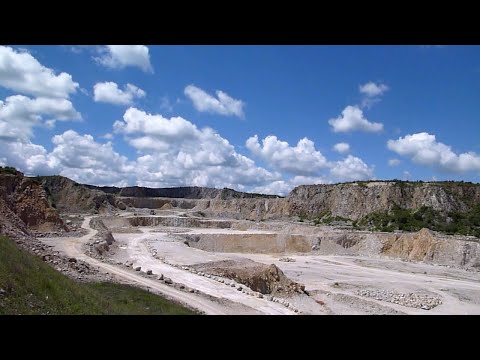 Cariera de calcar si Izvorul Roman - Limestone quarry Sandulesti, Cluj + Roman Fountain, Romania