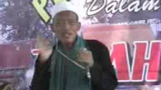 Download lagu KH. NUR ROHMAT PLANGITAN PATI ZIARAH MAKAM DESA SENGONWETAN 2016 mp3