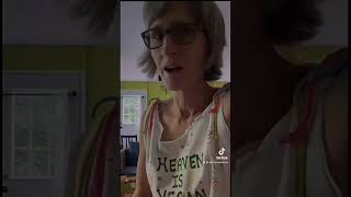 Vegan teacher reacts to cupcakke… #veganteteacher #cupcakke