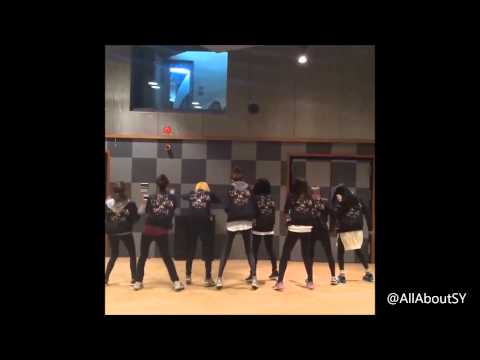 [141207] #GG channeling hiphop vibes ✌️ [hyo & yul ig]