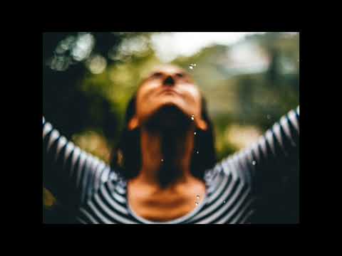 Sedef Sebüktekin - Kayboluyorum (Süt) (feat. Canozan) (Audio)