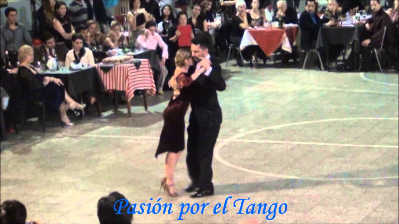 NOELIA BARSI y JAVIER RODRIGUEZ Bailando el Tango TORRENTE EN LA MILONGA MALENA