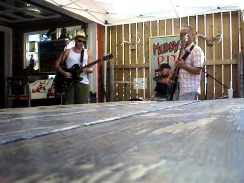 Snowheel Slim and The Boogie Infection - Muddy's Pit BBQ (Keene, ON)