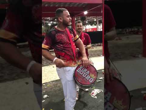 Chamada de repique unidos do viradouro