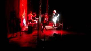 Evermore - Everybody&#39;s Doing it (live in Sydney)