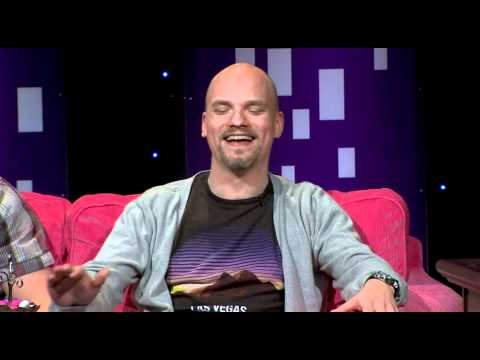 Tuomas Enbuske Talk Show - Jakso 39 - Vieraana Niko Kivelä