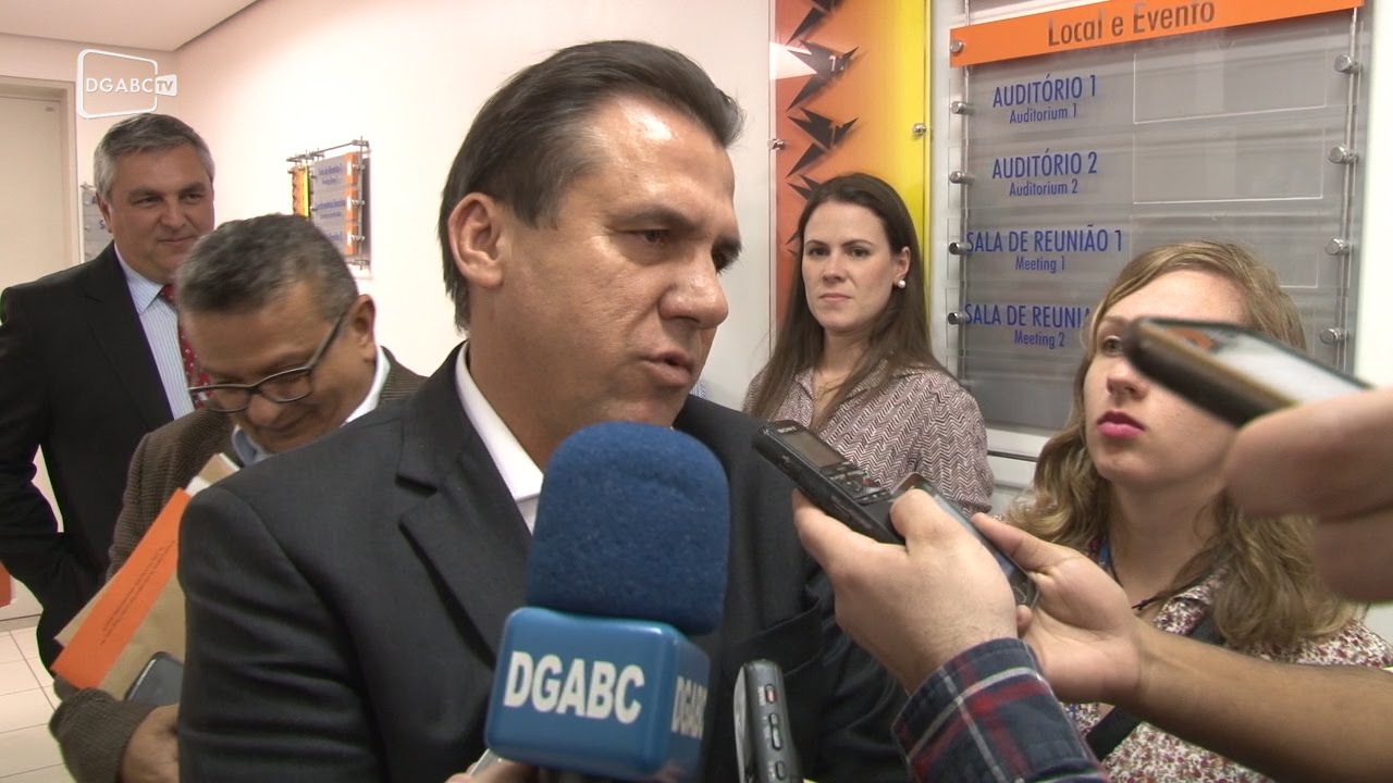 Marinho não comenta pesquisa de avaliação de prefeito do Diário; veja vídeo