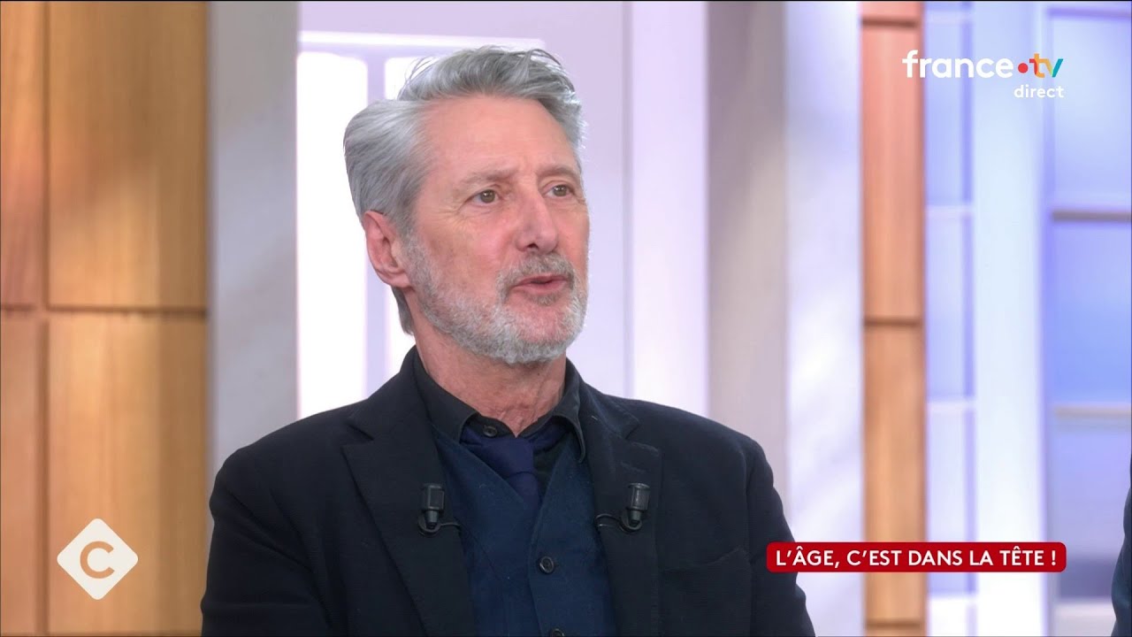 Antoine de Caunes, le plus beau vieux de France ?