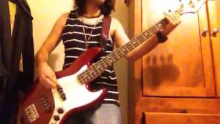 Ramones - Merry Christmas (I Don't Want To Fight Tonight) - (Bass Cover)
