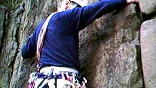 preview picture of video 'Belaying on Grenville, Rosyth Quarry, Scotland'