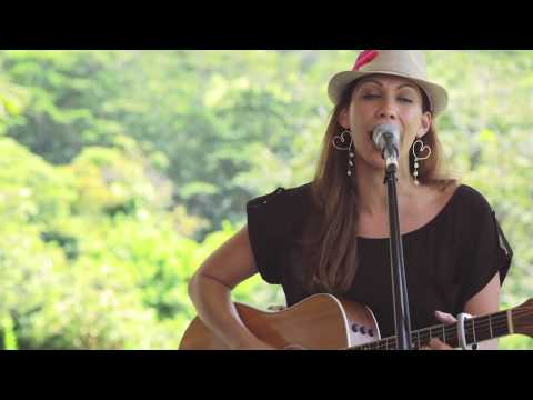 Johnna Padeken-Parel - To Be Loved (HiSessions.com Acoustic Live!)