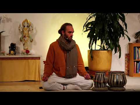 Fortgeschrittenes Pranayama mit Raphael - Yoga Vidya Ashram Live 6:00 Uhr 09.11.2021