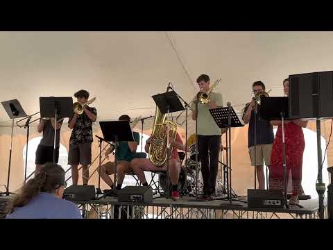 brass band annihilates trombumba