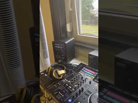 @JamesHype more than friends   (@s2store126 ). #genk #houthalen #shorts #techhousedj