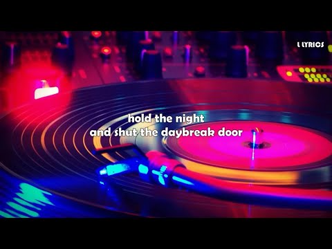 Forêt De Vin -  Hold The Night feat. Robert Beachgrove (lyrics)