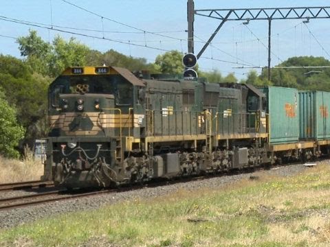 X44 and XR550 on the Mayvale Paper Train  - PoathTV Railways in Australia