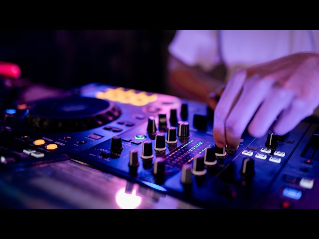DEEP HOUSE