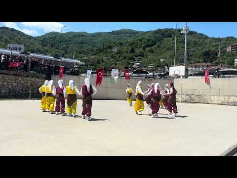 Bozkurt Çok Programlı Anadolu Lisesi 19 Mayıs 2025 Kız Halk Oyunu