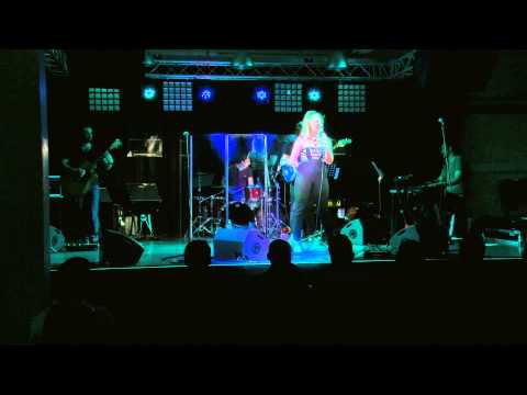 UA2014  Weronika Gabryelczyk - Lustro (Original Song)