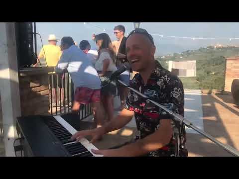 Wedding Singer & Pianist - Live Music @ Castello Di Rosciano Perugia Italy