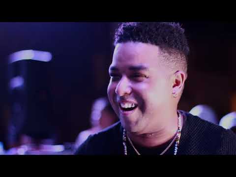 VUELVETE LOCA - Barbaro Fines y su Mayimbe  /Video Oficial