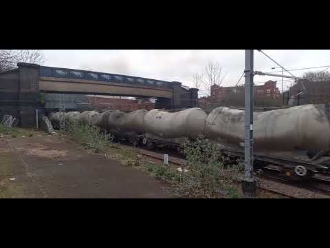 70017  on its return journey from walsall freight terminal to earls sidings