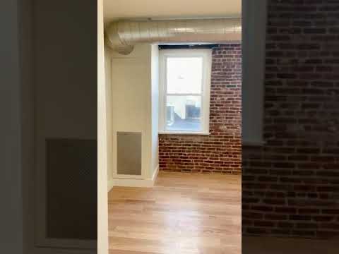 139 Border ST, 2D Boston Ma 02128
