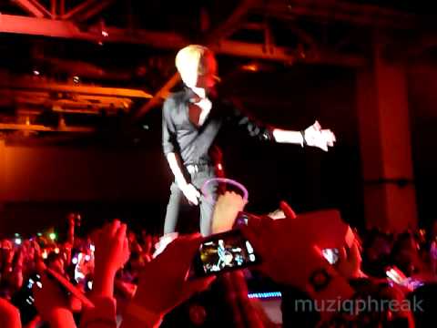 [HD FANCAM] 101204 MULA SG MBLAQ THUNDER Solo