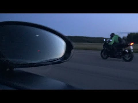 [4k] 1001 HP Bugatti Veyron 16.4 vs 185 HP Suzuki GSX-R 1000 Uncut