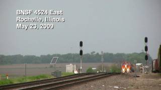 preview picture of video 'BNSF 4524 East at Rochelle, Illinois on May 23. 2009'