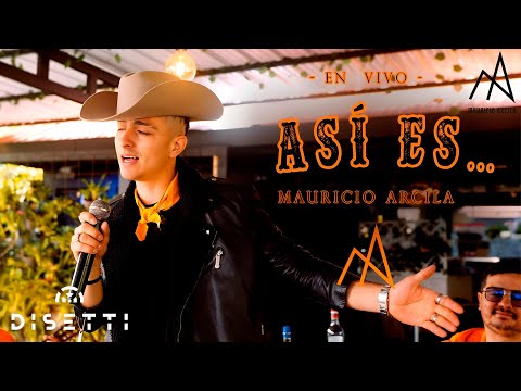 Aquí Sobro Yo - Mauricio Arcila (En Vivo)