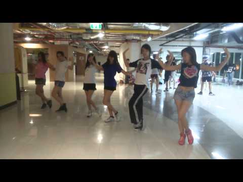 150227 Cocktail cover Hello Venus - Wiggle Wiggle