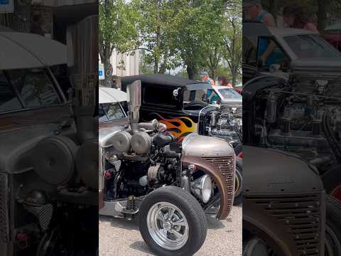 This hotrod has a Cummins diesel engine #supercruise  #hotrod #plymouth #grease #diesel  #oldschool