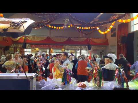 Faschingstanz in Würzburg Zellerau mit Alleinunterhalter Bruno aus Würzburg.