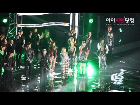 [111231] f(x) - Gangsta Boy + Pinocchio (Danger) @ MBC Gayo Daejun [FANCAM]