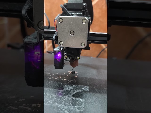 Vídeo relacionado con Kits de actualizaciones de cerámica Hotend para impresoras 3D de la serie con extrusor preinstalado y boquillas endurecidas adicionales para Hotend